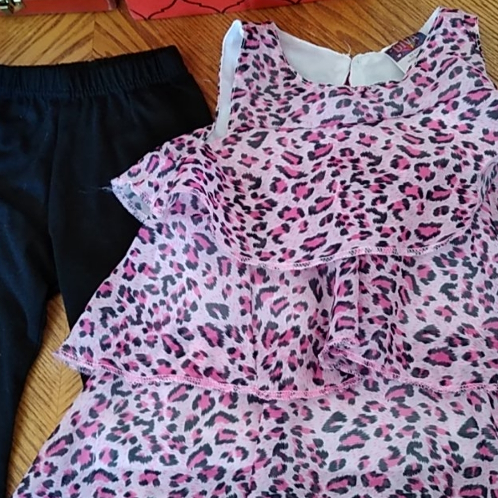 Girls dress with leggings